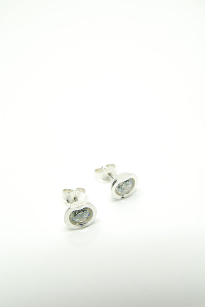 White Ringul Earrings 