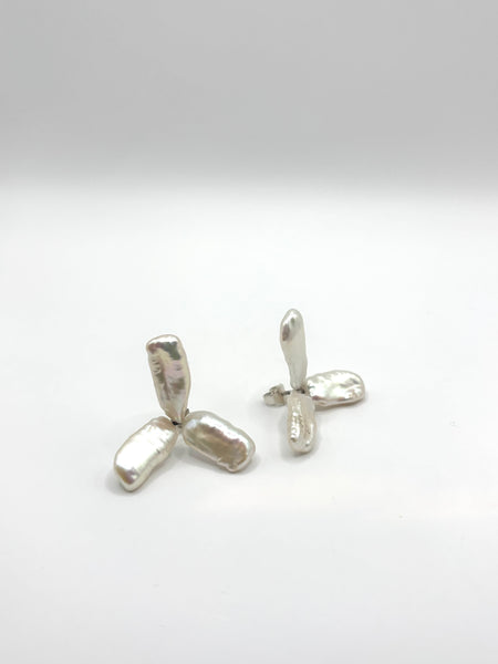 White Three Pearls Earring