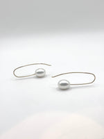 Gold Earrings with Oval White Pearl
