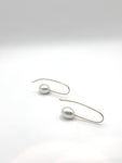 Gold Earrings with Oval White Pearl