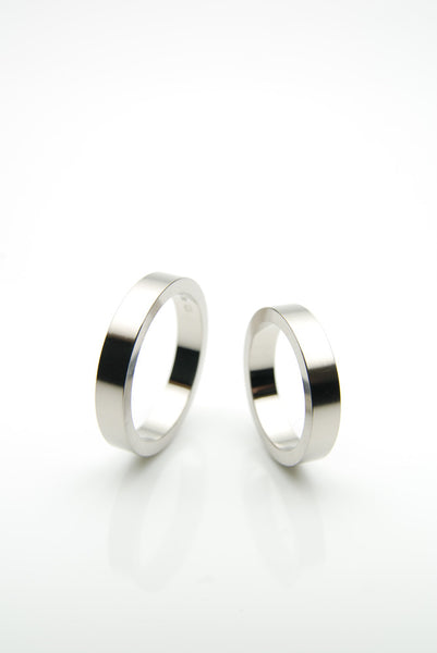 Form Fine White Gold Bands